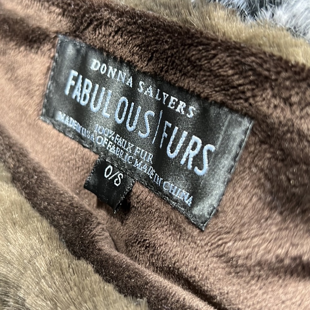Faux Fur Poncho - Picture 7 of 7
